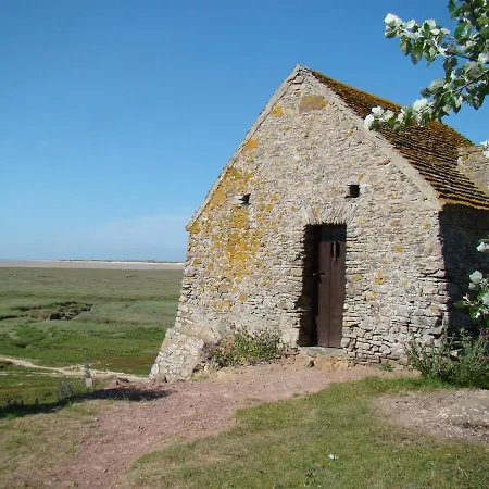 Gite La Mer, 50M De La Mer Saint-Germain-sur-Ay Exterior photo